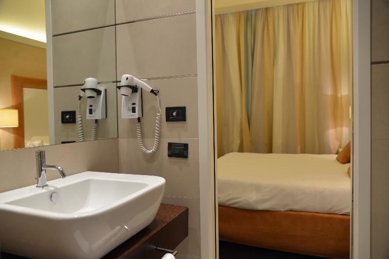 Hotel La Favorita Mantova Ngoại thất bức ảnh